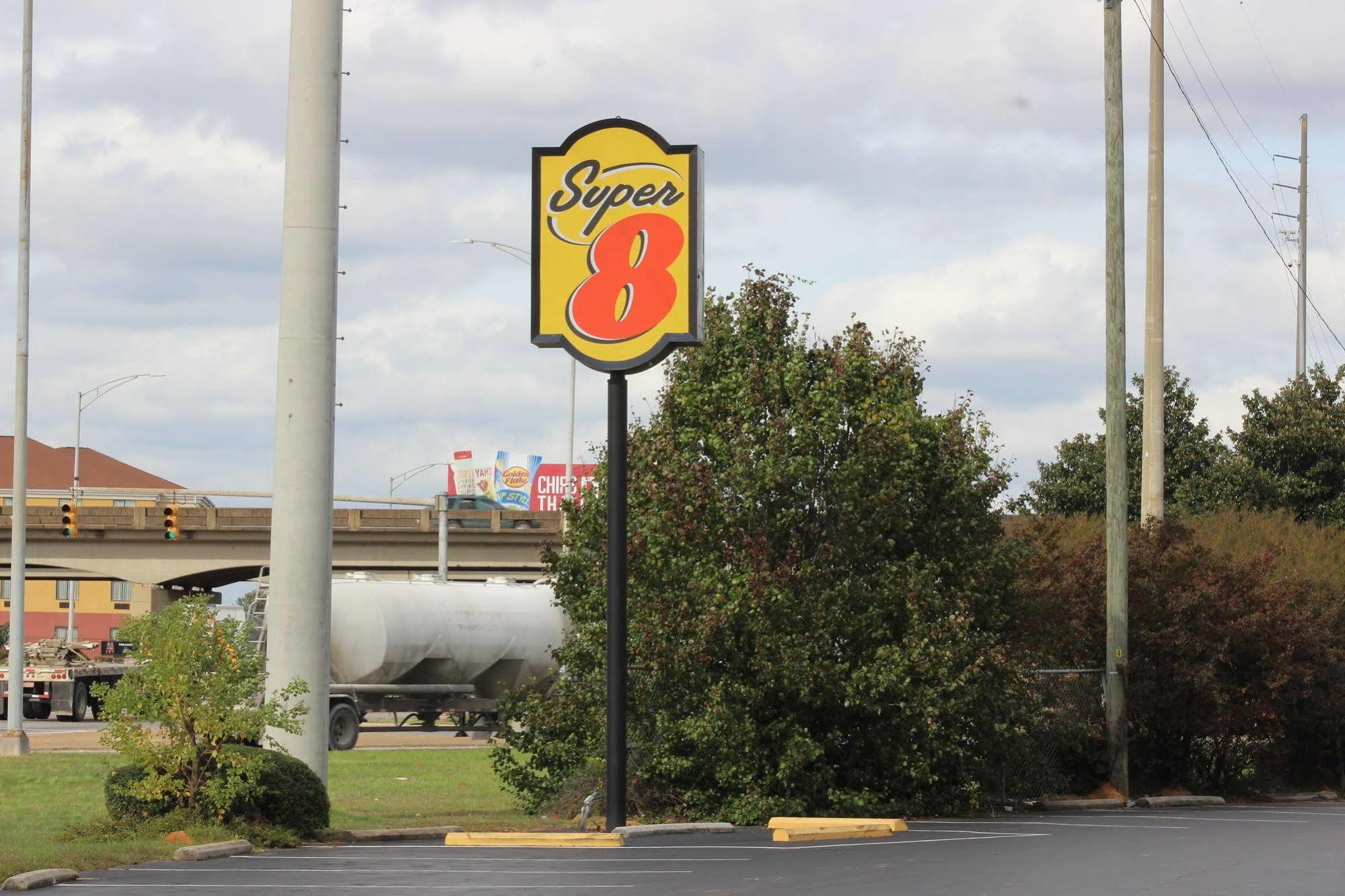 Super 8 By Wyndham Tuscaloosa Hotel Eksteriør billede